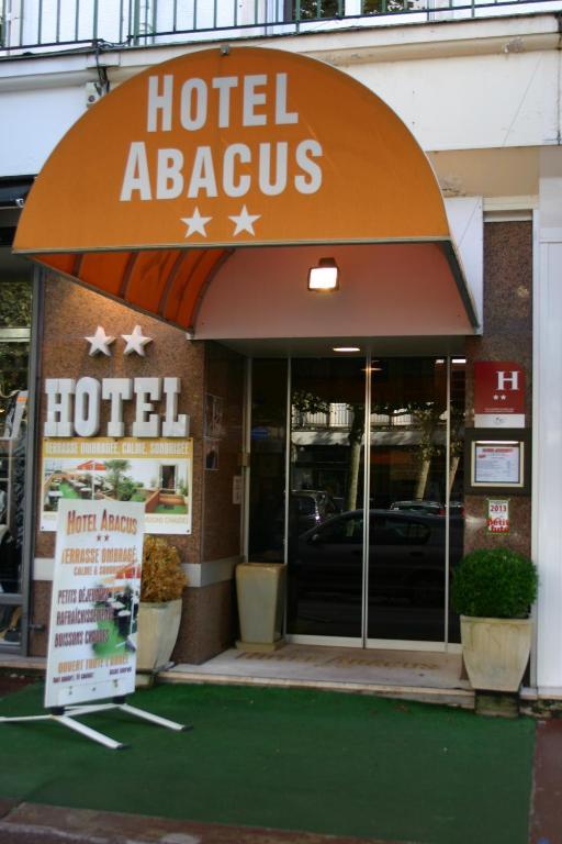 רויאן Abacus Hotel מראה חיצוני תמונה